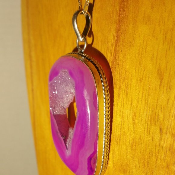 NATURAL HOLE DRUZY WITH CRYSTAL FORMATION